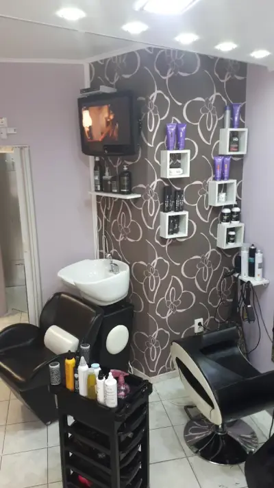 Fashion Studio Glamour І Фризьорски салон І Маникюр І Гел лак І Ноктопластика І Терапия и хидратация на косата | Веган
