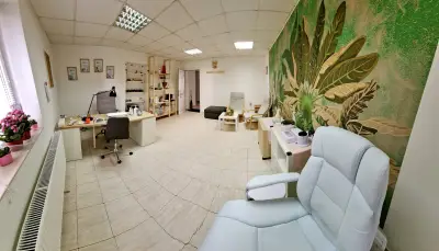Салон за маникюр и педикюр The Nail Place