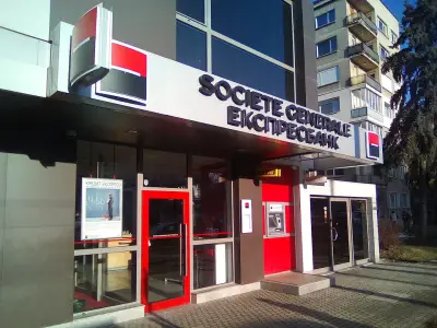 Банка ДСК