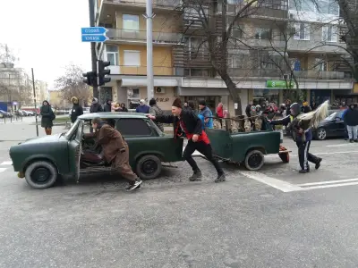 Банка ДСК