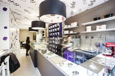 Chez Fefe macarons & café