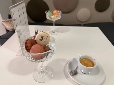 Chez Fefe macarons & café