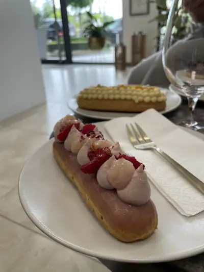 Les Éclairs