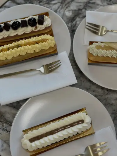 Les Éclairs