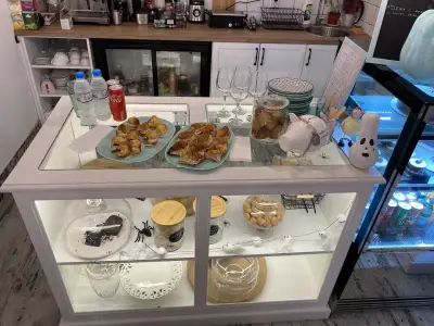 Calories by Martina Encheva