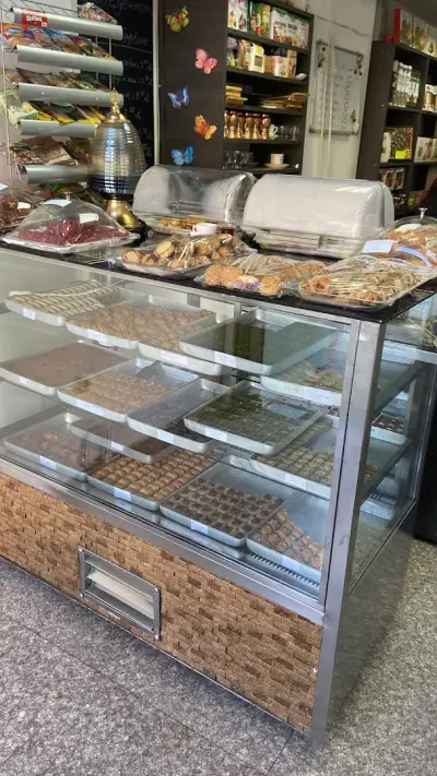 Aura Cafe&Patisserie