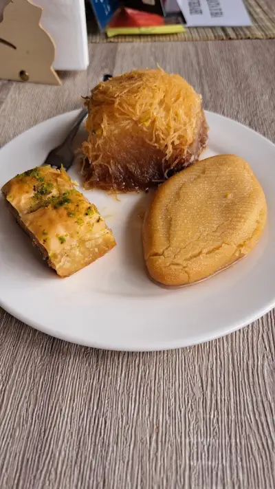 Сладкарница “Виенски салон” Пещера