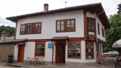 Сладкарница Еница
