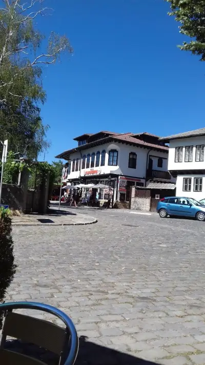 Сладкарница Еница