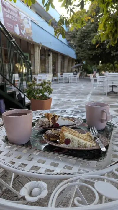Amadina Garden Cafe
