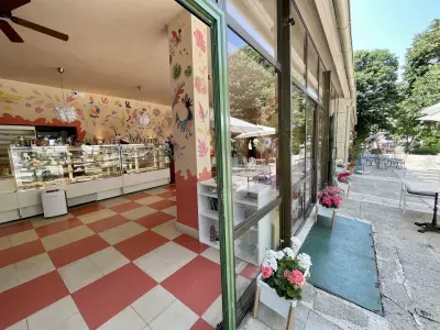 Amadina Garden Cafe
