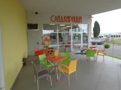 Сладкарница Захаро - Поморие, производство