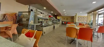 Сладкарница за народа "Атлант"