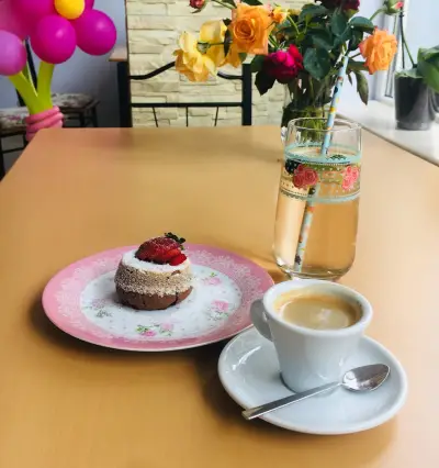 Сладкарница "Sweet Rose"