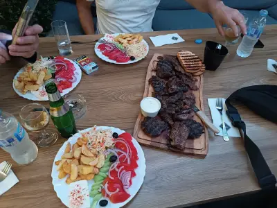 Кафе Аперитив Сладкарницата