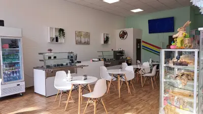 Кафе-сладкарница "Алис" | Alice cakes and coffee | Торти Алис кв.Тракия, Пловдив