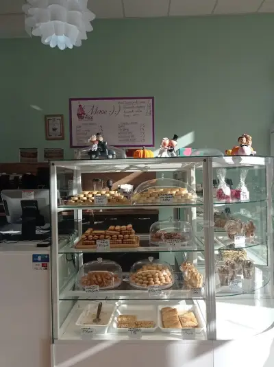 Кафе-сладкарница "Алис" | Alice cakes and coffee | Торти Алис кв.Тракия, Пловдив