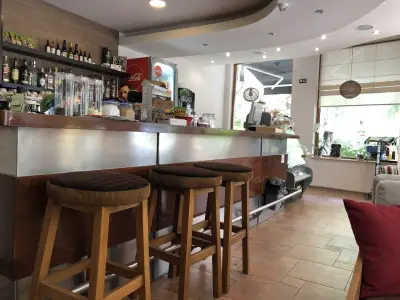 Сладкарница Златовръх