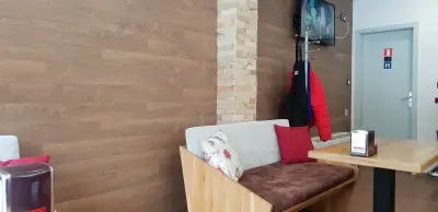 Сладкарница Златовръх
