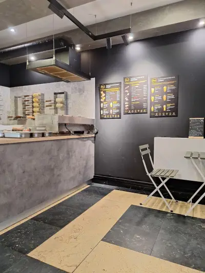 Mr. Chimney Bakery & Café - Козуначени коминчета