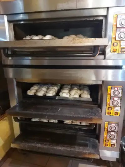Хубавата баница