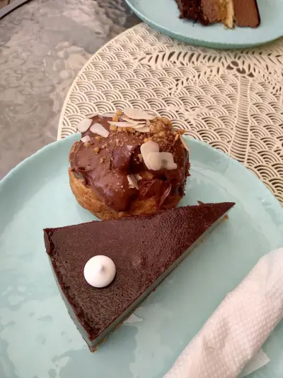 Fusion cake