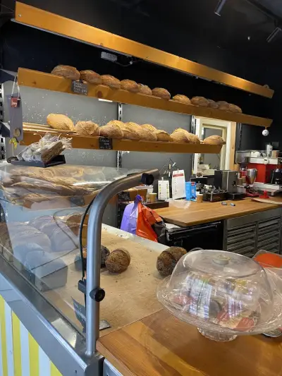 Komat Bakery