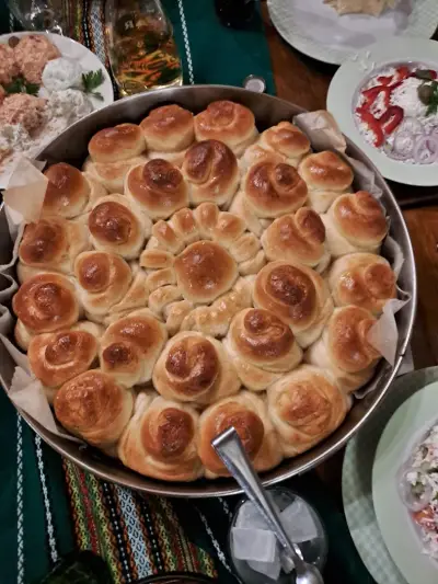 Топли закуски, баница & пекарна