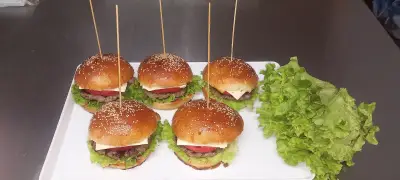 Топли закуски, баница & пекарна