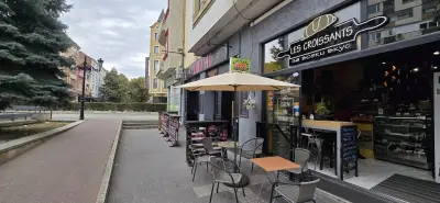 Les Croissants