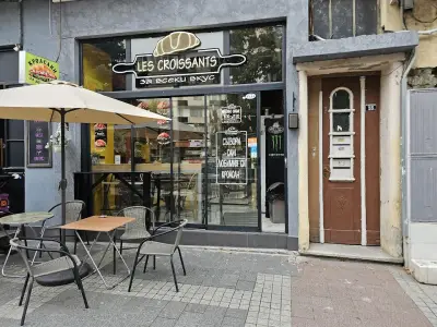 Les Croissants