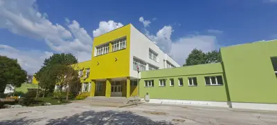 СПОРТНО УЧИЛИЩЕ "ДРЪСТЪР"