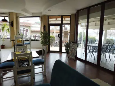 РЕСТОРАНТ ЛОДКАТА