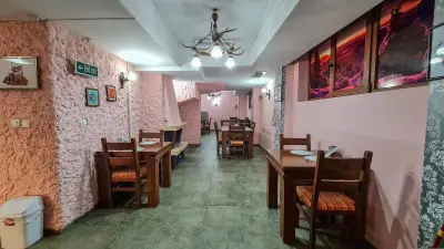 SPACE ZONE Sushi & Pizza & Borsch