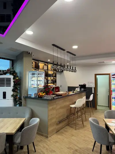SPACE ZONE Sushi & Pizza & Borsch