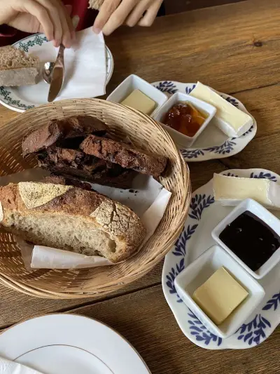 The French Guy Café-Microbakery