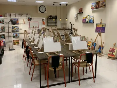 Spot Art Studio paint & wine