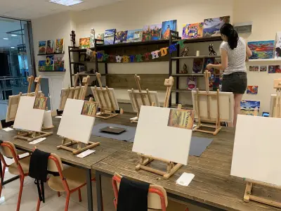 Spot Art Studio paint & wine