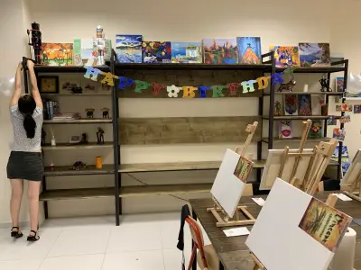 Spot Art Studio paint & wine