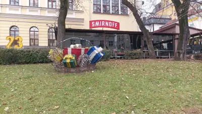 ИЗЛОЖБЕН КОМПЛЕКС РАФАЕЛ МИХАЙЛОВ