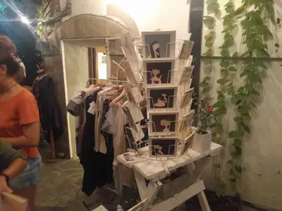 Le Petit Salon