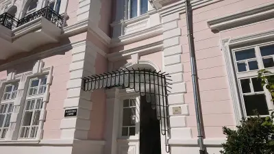 Обреден дом и художествена галерия