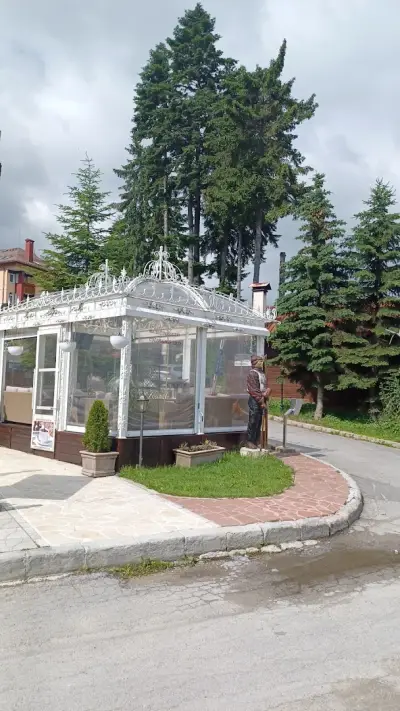 Titanic Bar &Dinner Borovets