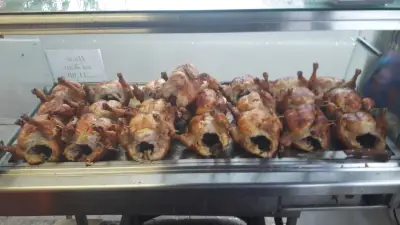 Пиле на жар и Скара