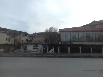 Туинс Палас Апарт Хотел