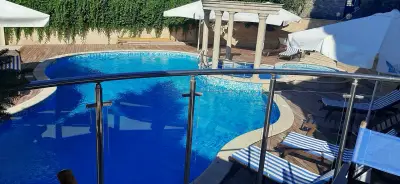 Туинс Палас Апарт Хотел