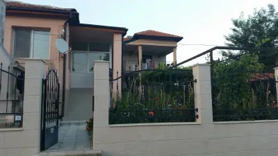 Къща за гости.