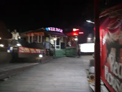 Buzz bar Nightlife