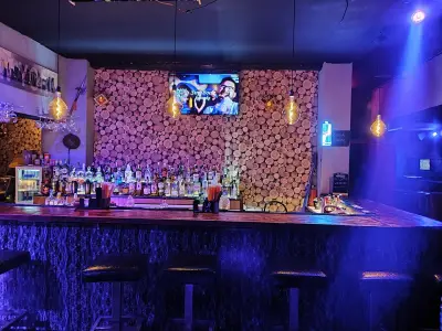 Buzz bar Nightlife