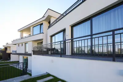 GRAFFIT Luxury houses